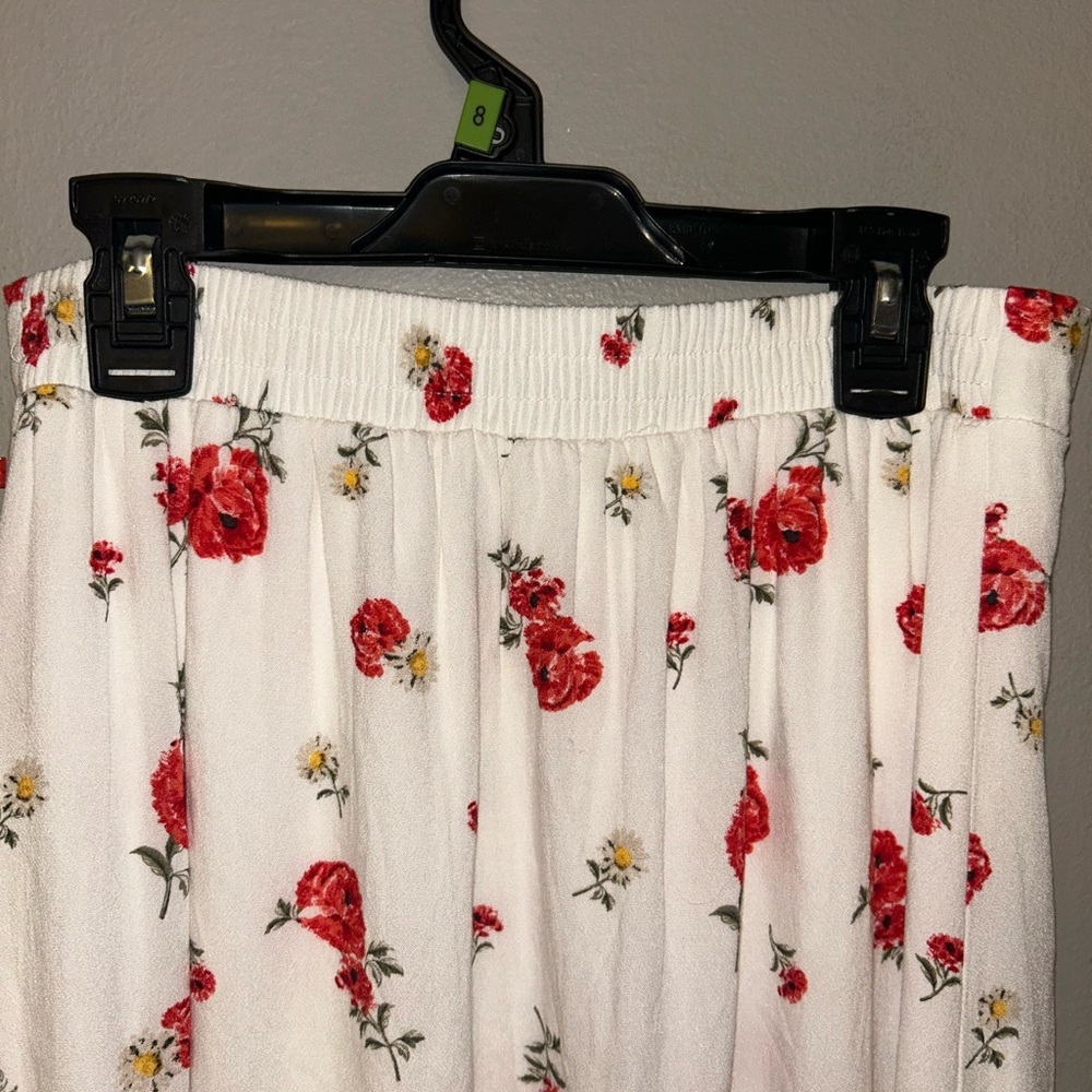 Lottie Moss Skirt - white/red floral slit front maxi length spring/summer - Picture 6 of 11